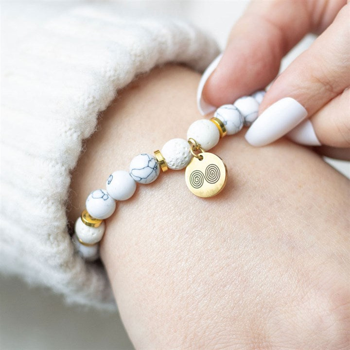 Stress Less Howlite Crystal Essential Oil Braclet